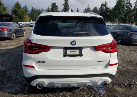 2021 BMW X3 xDrive30I z USA, uszkodzony, nr VIN 5UXTY5C08M9D85437